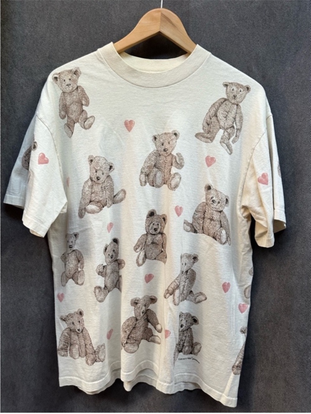 1995 vintage teddy bears & hearts T-shirt Rel E Vant Products AOP